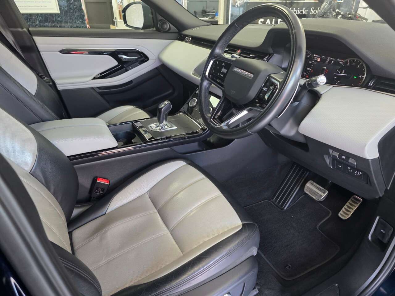 2021 LAND ROVER RANGE ROVER EVOQUE 2021 LAND ROVER RANGE ROVER EVOQUE
