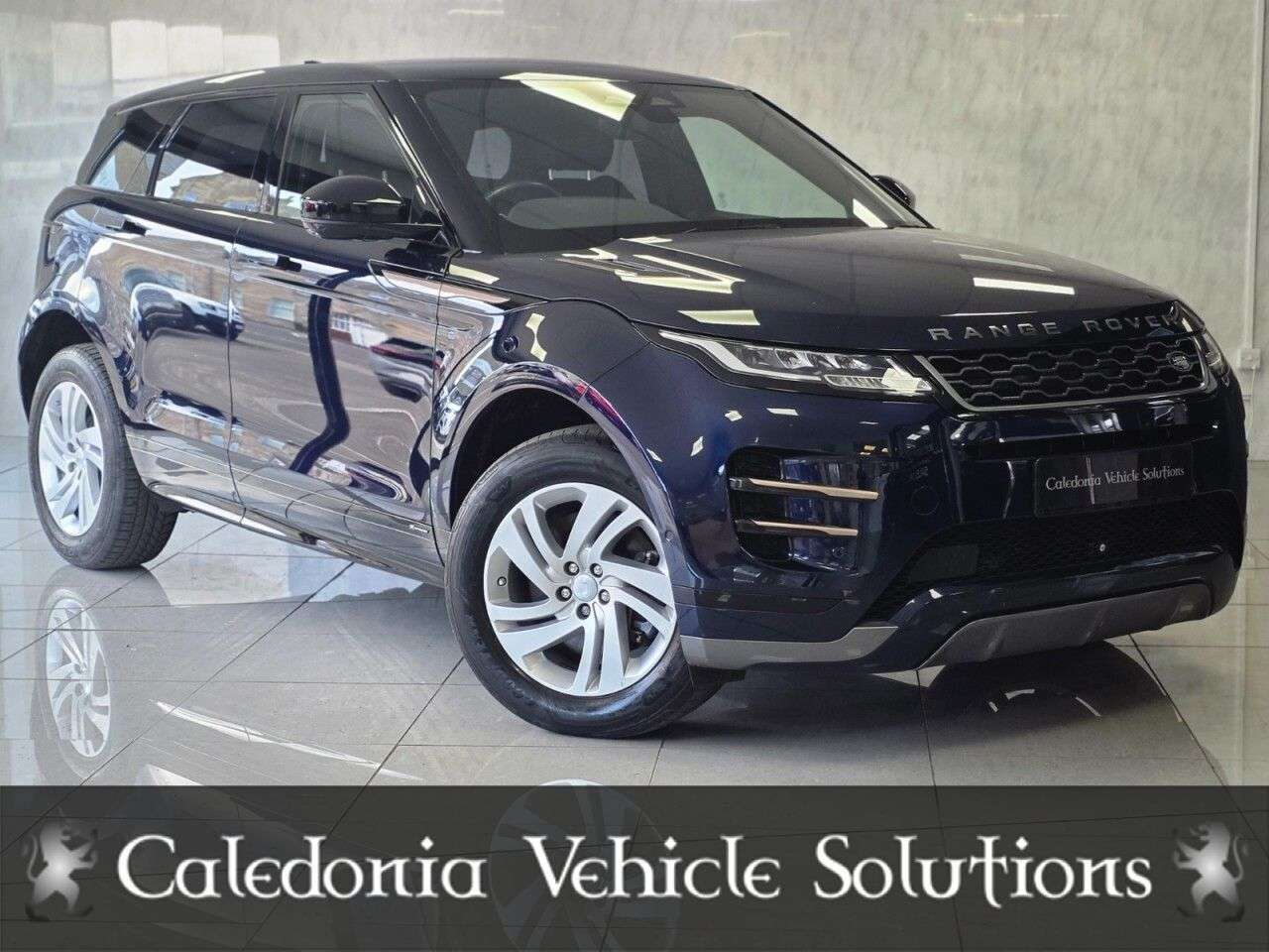 A 2021 LAND ROVER RANGE ROVER EVOQUE 2.0 D165 MHEV R-Dynamic S SUV 5dr Diesel Auto 4WD Euro 6 (s/s) (163 ps) A 2021 LAND ROVER RANGE ROVER EVOQUE 2.0 D165 MHEV R-Dynamic S SUV 5dr Diesel Auto 4WD Euro 6 (s/s) (163 ps)