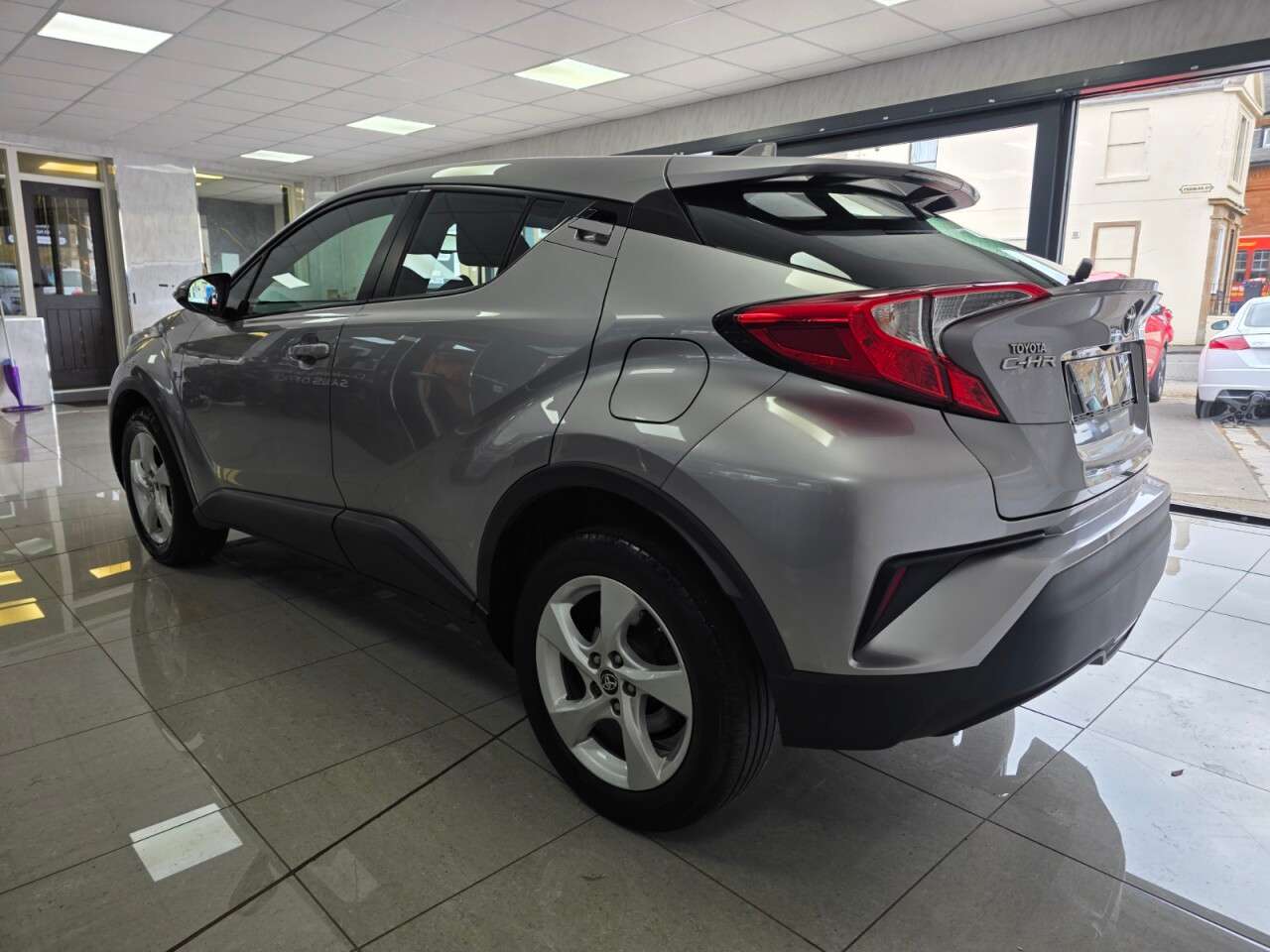 2018 TOYOTA C-HR 2018 TOYOTA C-HR