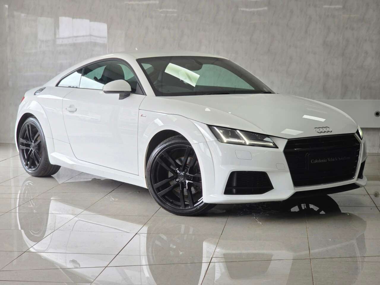 A 2017 AUDI TT 1.8 TFSI S line Coupe 3dr Petrol Manual Euro 6 (s/s) (180 ps) A 2017 AUDI TT 1.8 TFSI S line Coupe 3dr Petrol Manual Euro 6 (s/s) (180 ps)