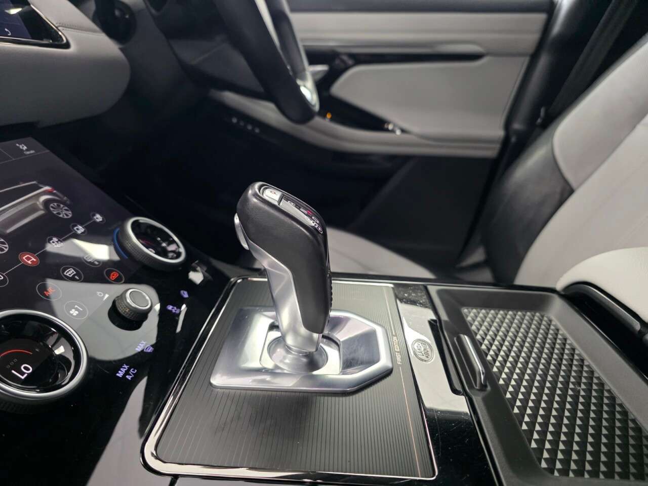 2020 LAND ROVER RANGE ROVER EVOQUE 2020 LAND ROVER RANGE ROVER EVOQUE