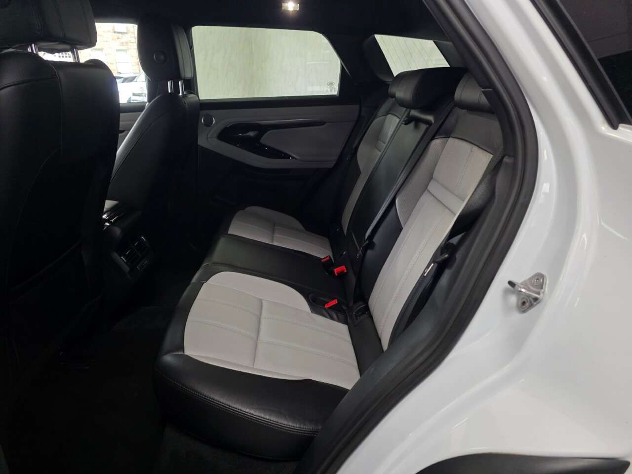 2020 LAND ROVER RANGE ROVER EVOQUE 2020 LAND ROVER RANGE ROVER EVOQUE