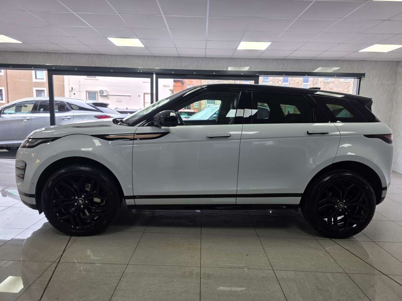 2020 LAND ROVER RANGE ROVER EVOQUE 2020 LAND ROVER RANGE ROVER EVOQUE