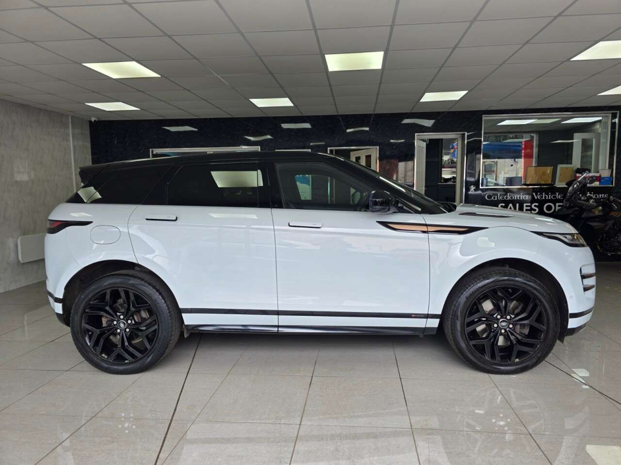 2020 LAND ROVER RANGE ROVER EVOQUE 2020 LAND ROVER RANGE ROVER EVOQUE