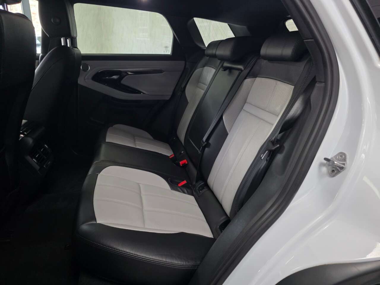 2020 LAND ROVER RANGE ROVER EVOQUE 2020 LAND ROVER RANGE ROVER EVOQUE