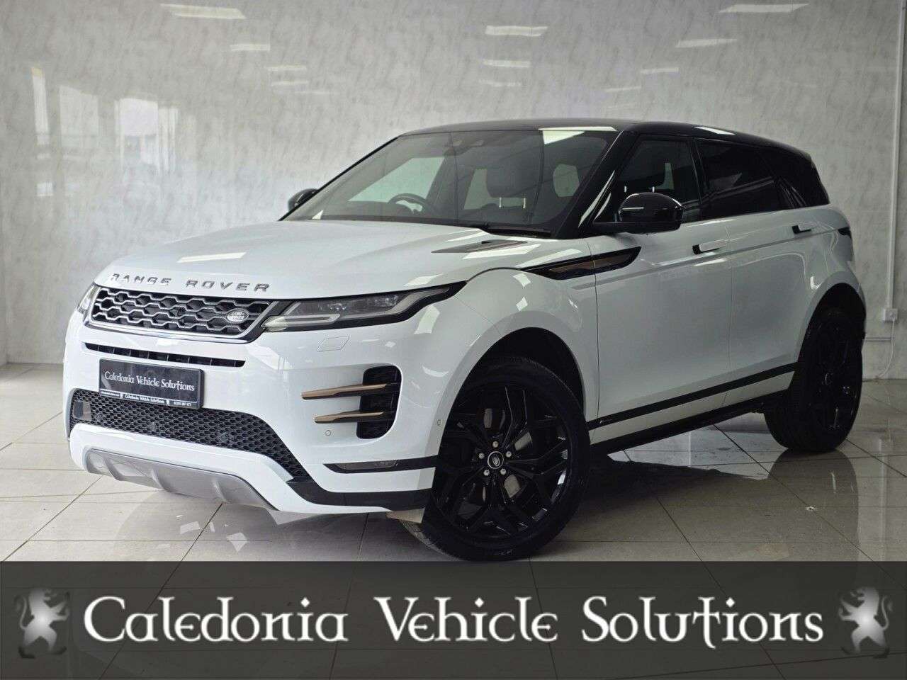 A 2020 LAND ROVER RANGE ROVER EVOQUE 2.0 D180 MHEV First Edition SUV 5dr Diesel Auto 4WD Euro 6 (s/s) (180 ps) A 2020 LAND ROVER RANGE ROVER EVOQUE 2.0 D180 MHEV First Edition SUV 5dr Diesel Auto 4WD Euro 6 (s/s) (180 ps)