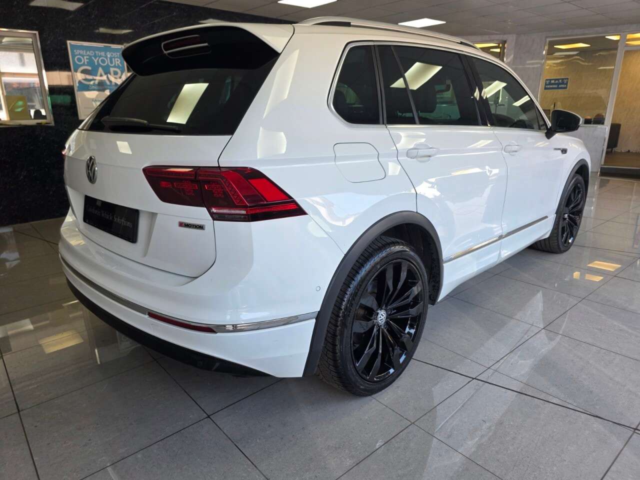 2021 VOLKSWAGEN TIGUAN 2021 VOLKSWAGEN TIGUAN