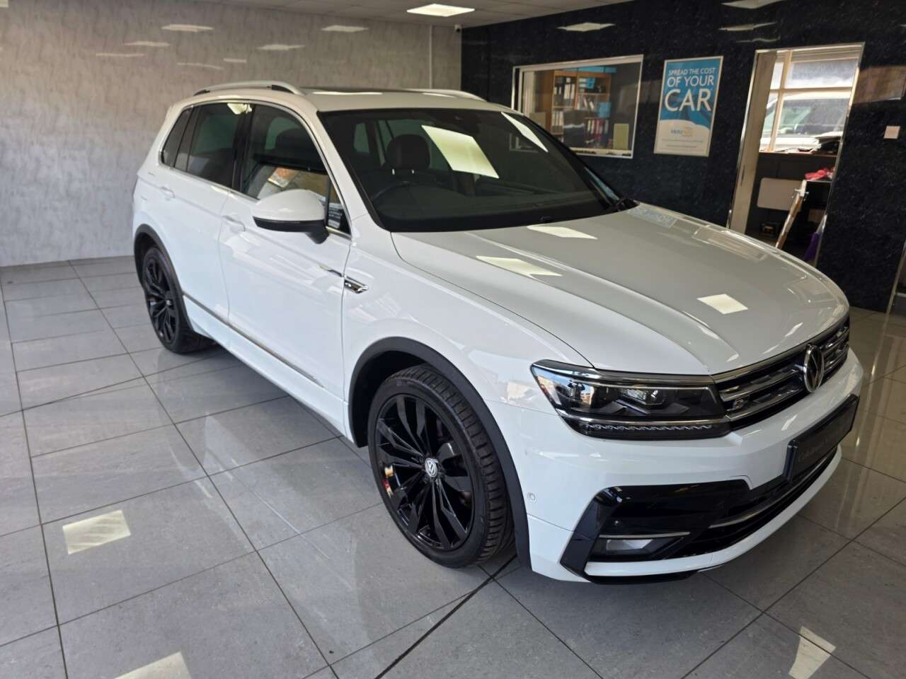 2021 VOLKSWAGEN TIGUAN 2021 VOLKSWAGEN TIGUAN