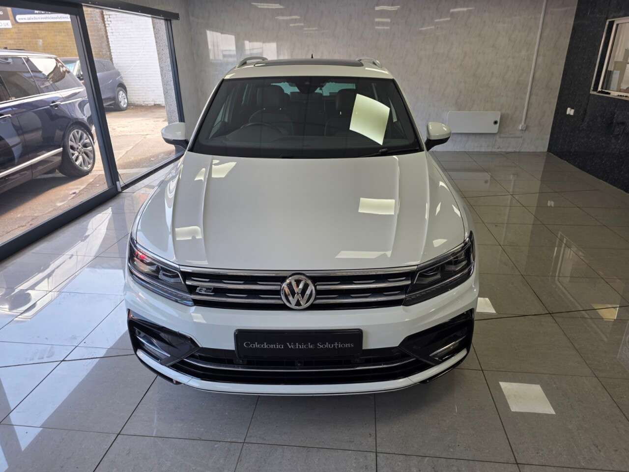 2021 VOLKSWAGEN TIGUAN 2021 VOLKSWAGEN TIGUAN