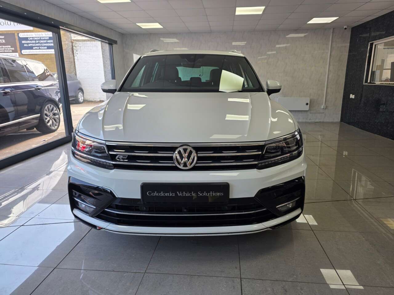 2021 VOLKSWAGEN TIGUAN 2021 VOLKSWAGEN TIGUAN