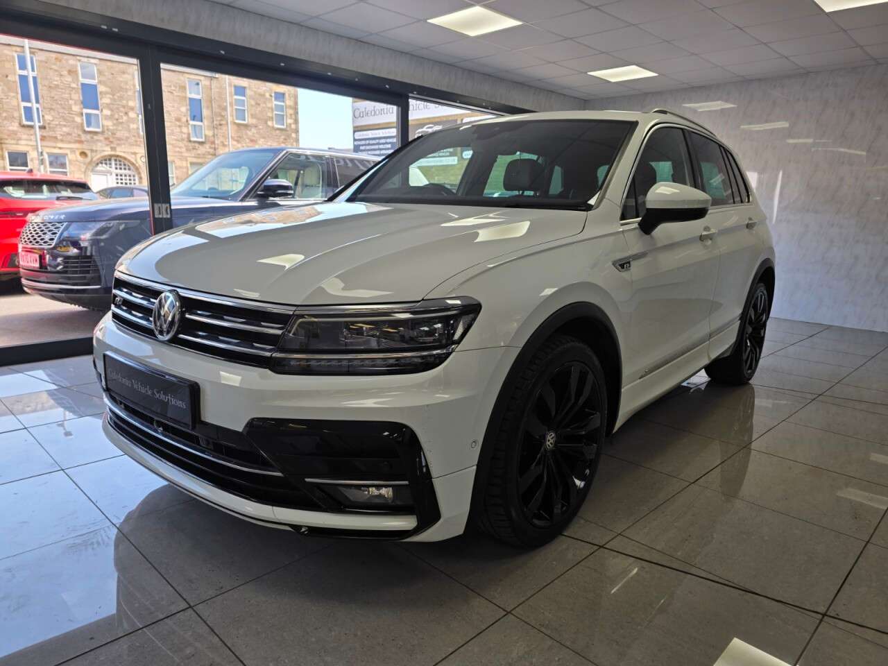 2021 VOLKSWAGEN TIGUAN 2021 VOLKSWAGEN TIGUAN