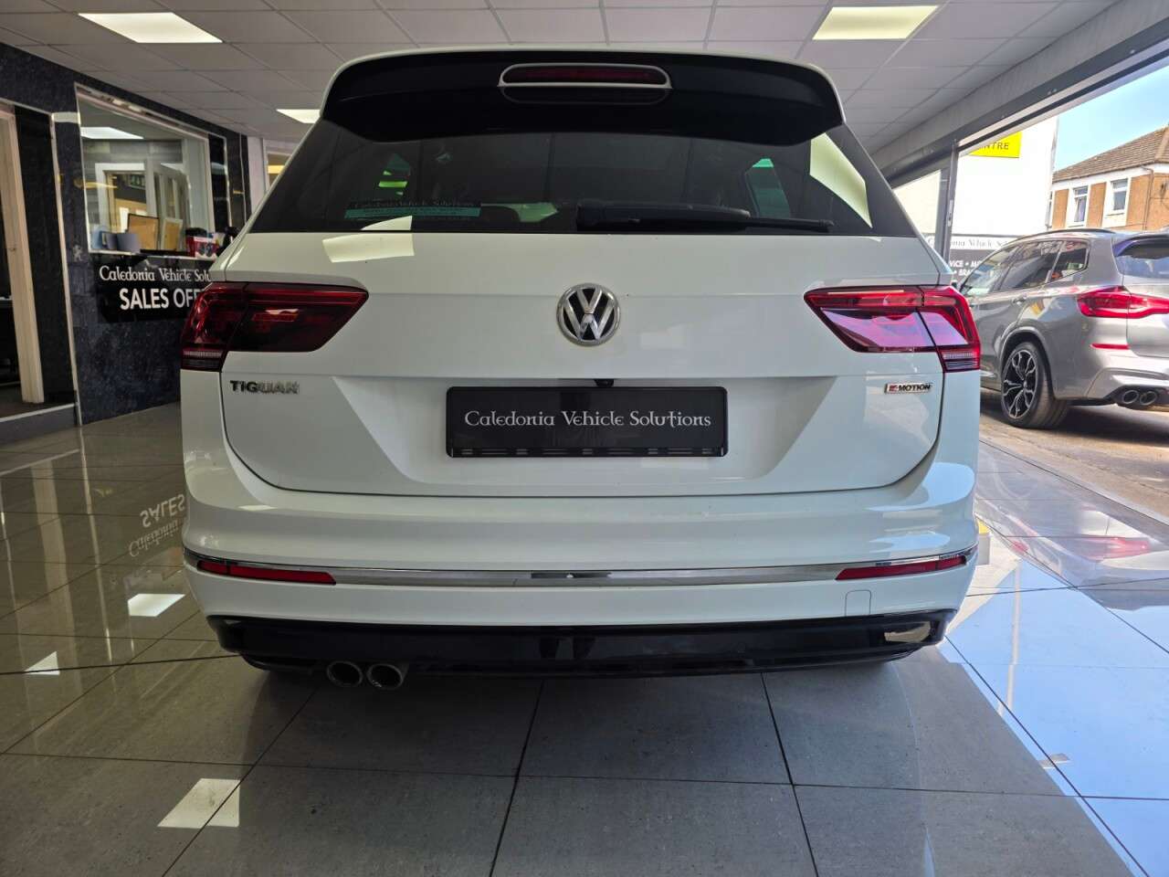 2021 VOLKSWAGEN TIGUAN 2021 VOLKSWAGEN TIGUAN