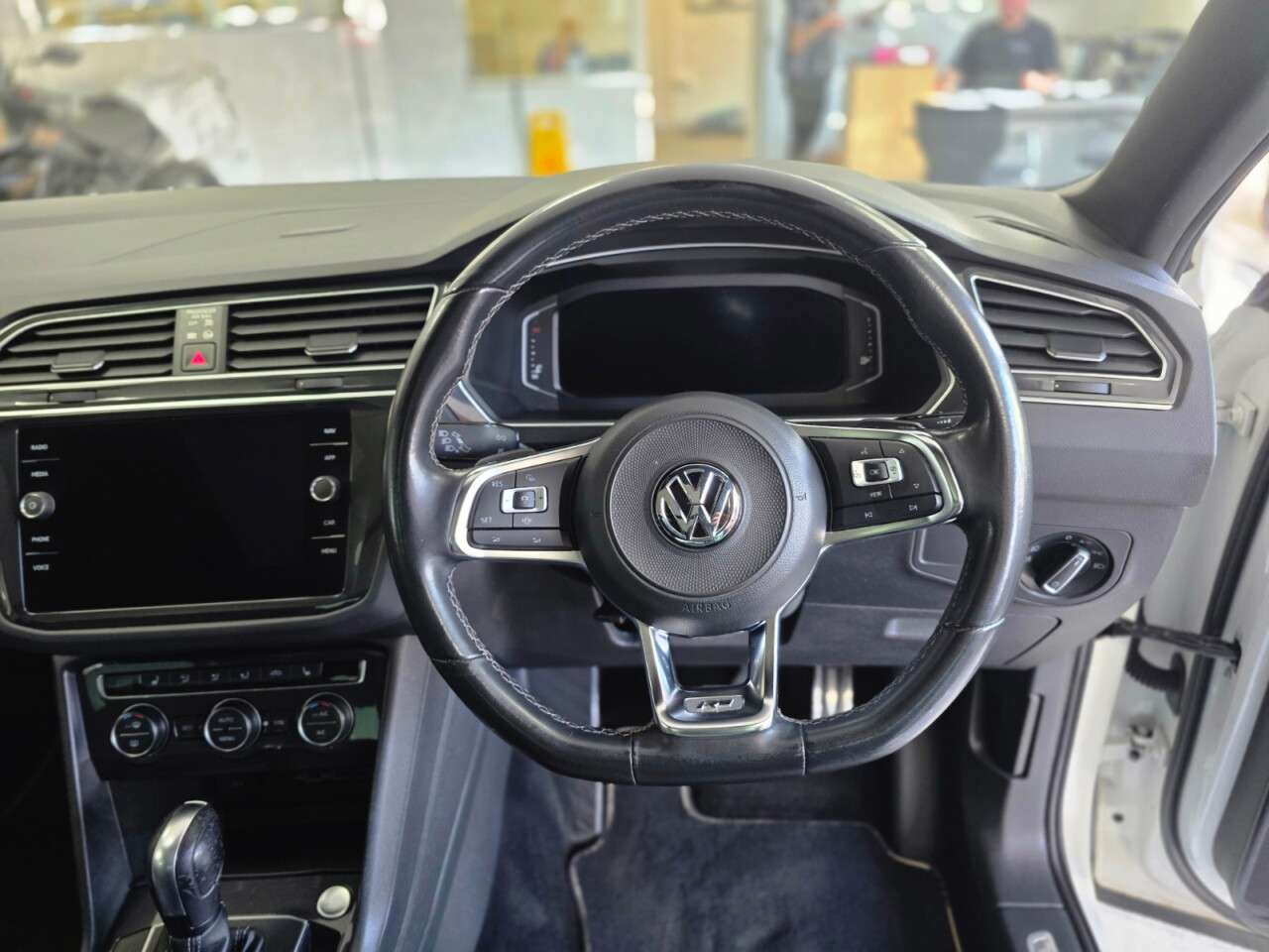 2021 VOLKSWAGEN TIGUAN 2021 VOLKSWAGEN TIGUAN