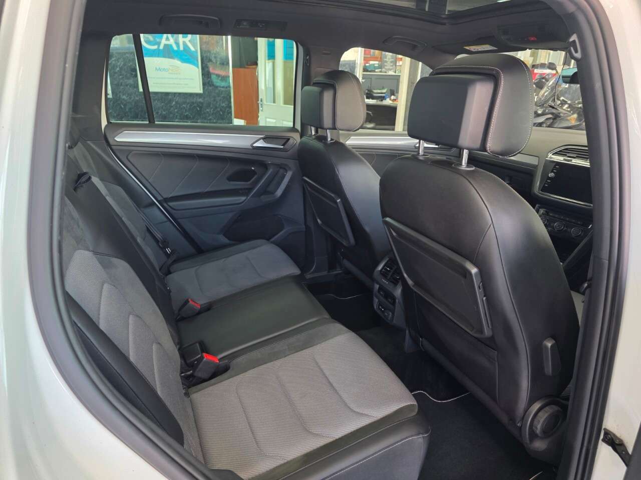 2021 VOLKSWAGEN TIGUAN 2021 VOLKSWAGEN TIGUAN
