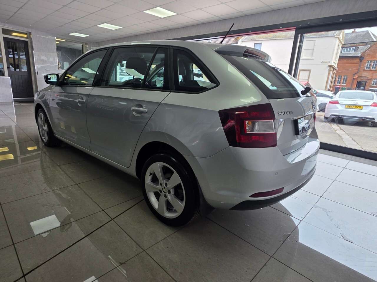 2018 SKODA RAPID SPACEBACK 2018 SKODA RAPID SPACEBACK
