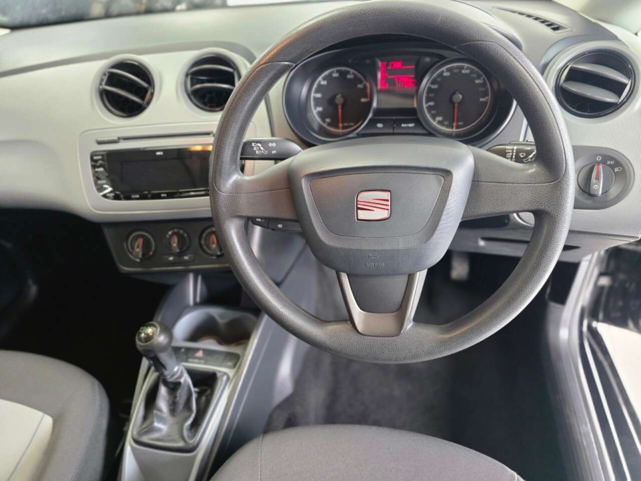 2013 SEAT IBIZA 2013 SEAT IBIZA