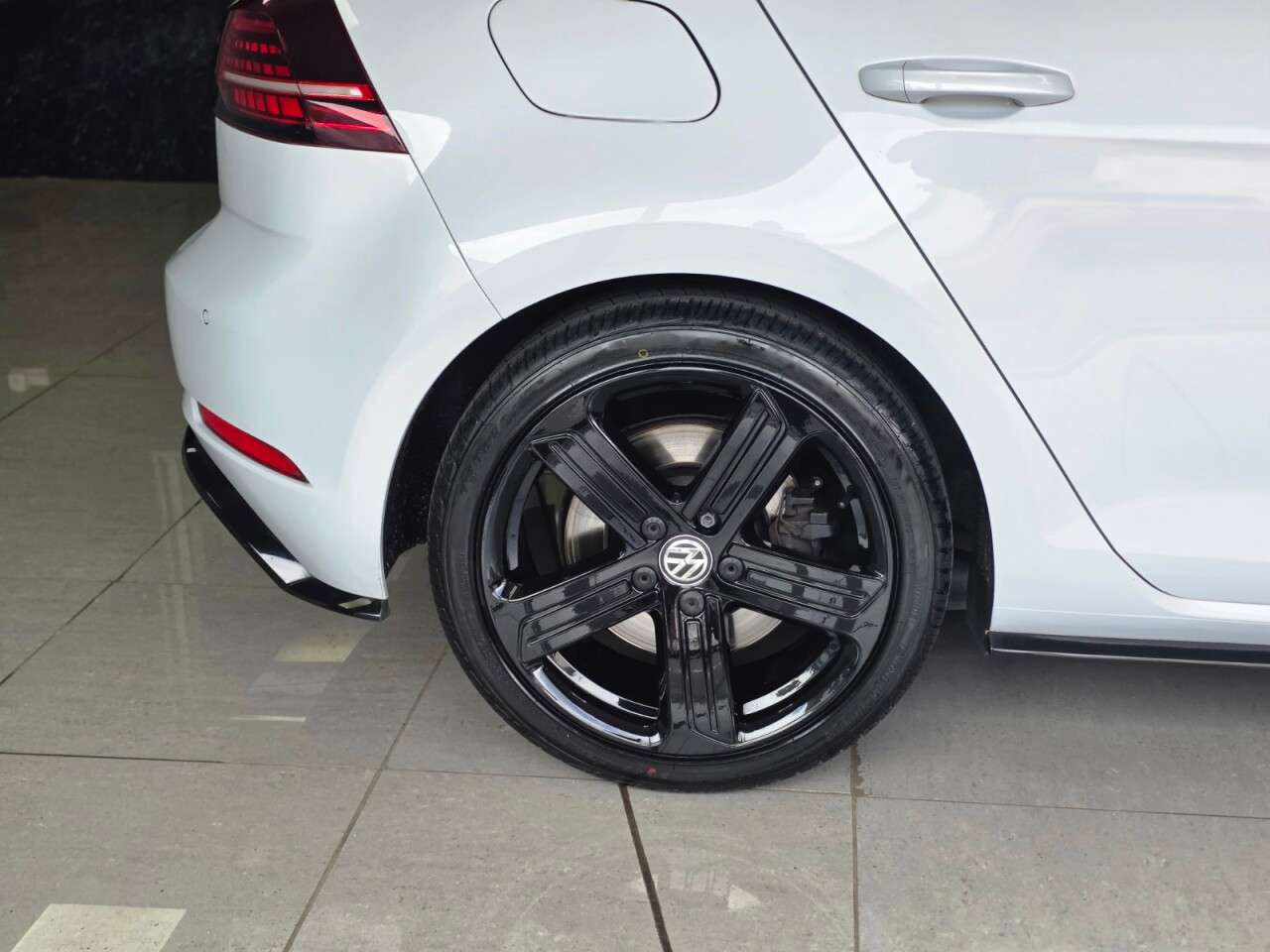 2019 VOLKSWAGEN GOLF 2019 VOLKSWAGEN GOLF