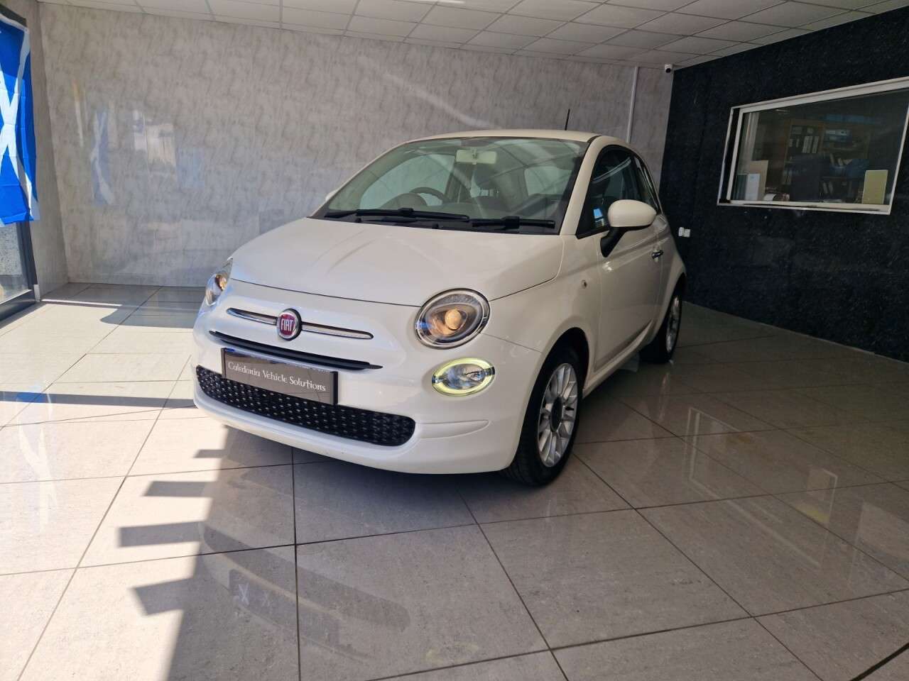 2017 FIAT 500 2017 FIAT 500