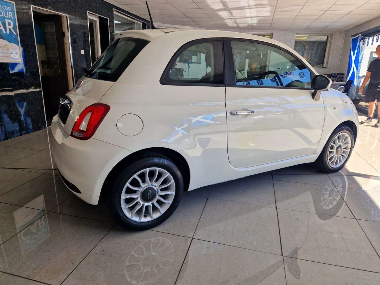 2017 FIAT 500 2017 FIAT 500