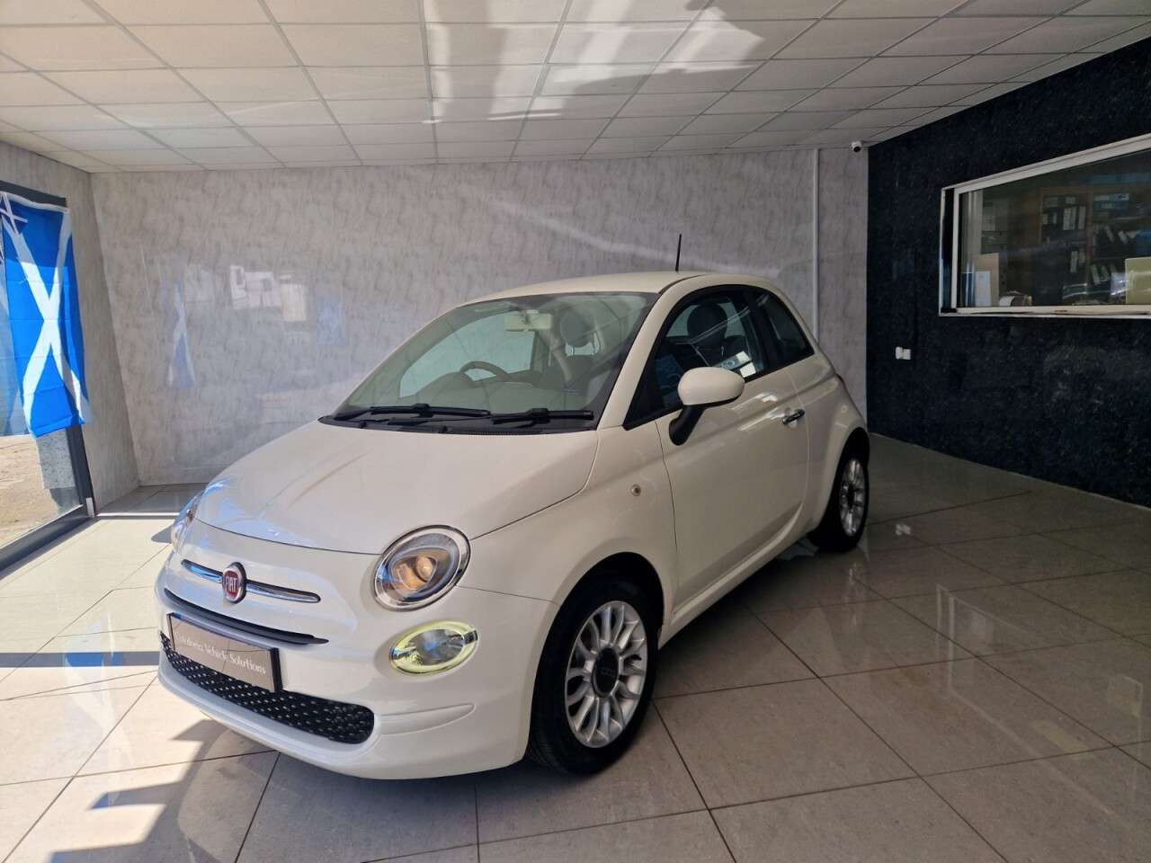 2017 FIAT 500 2017 FIAT 500