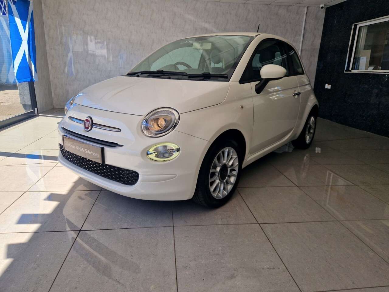 2017 FIAT 500 2017 FIAT 500