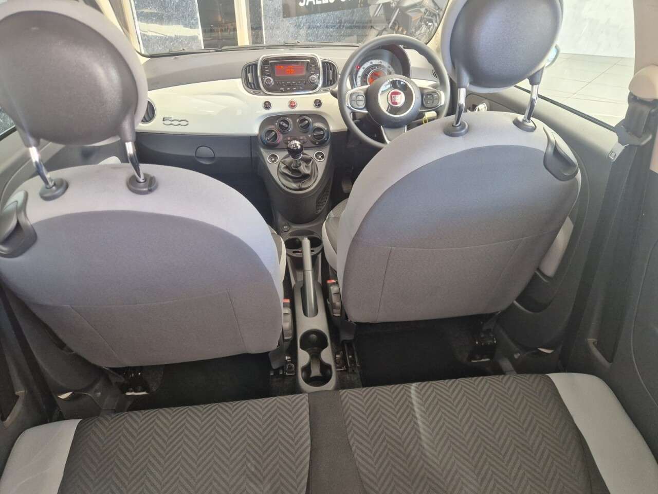 2017 FIAT 500 2017 FIAT 500