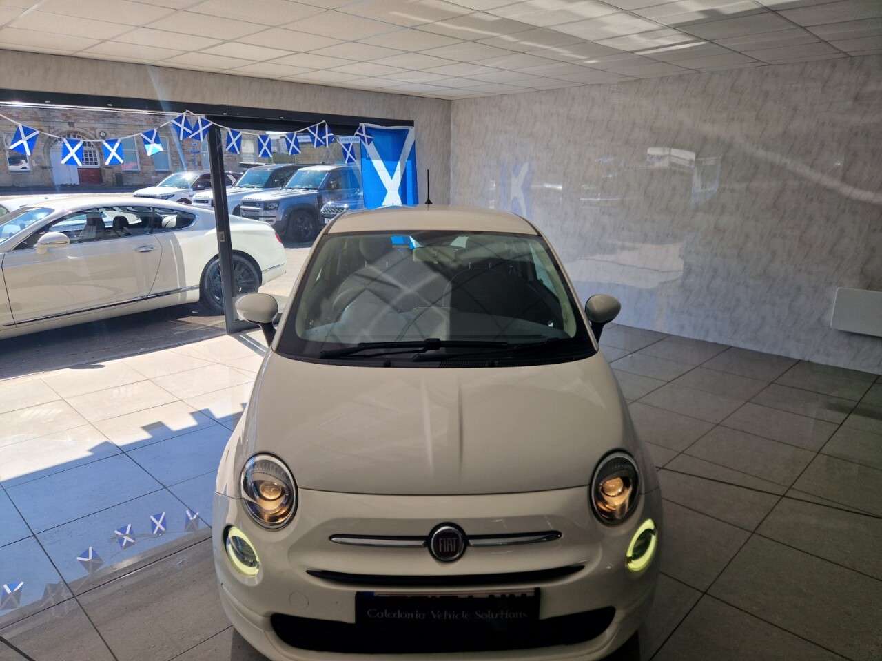 2017 FIAT 500 2017 FIAT 500