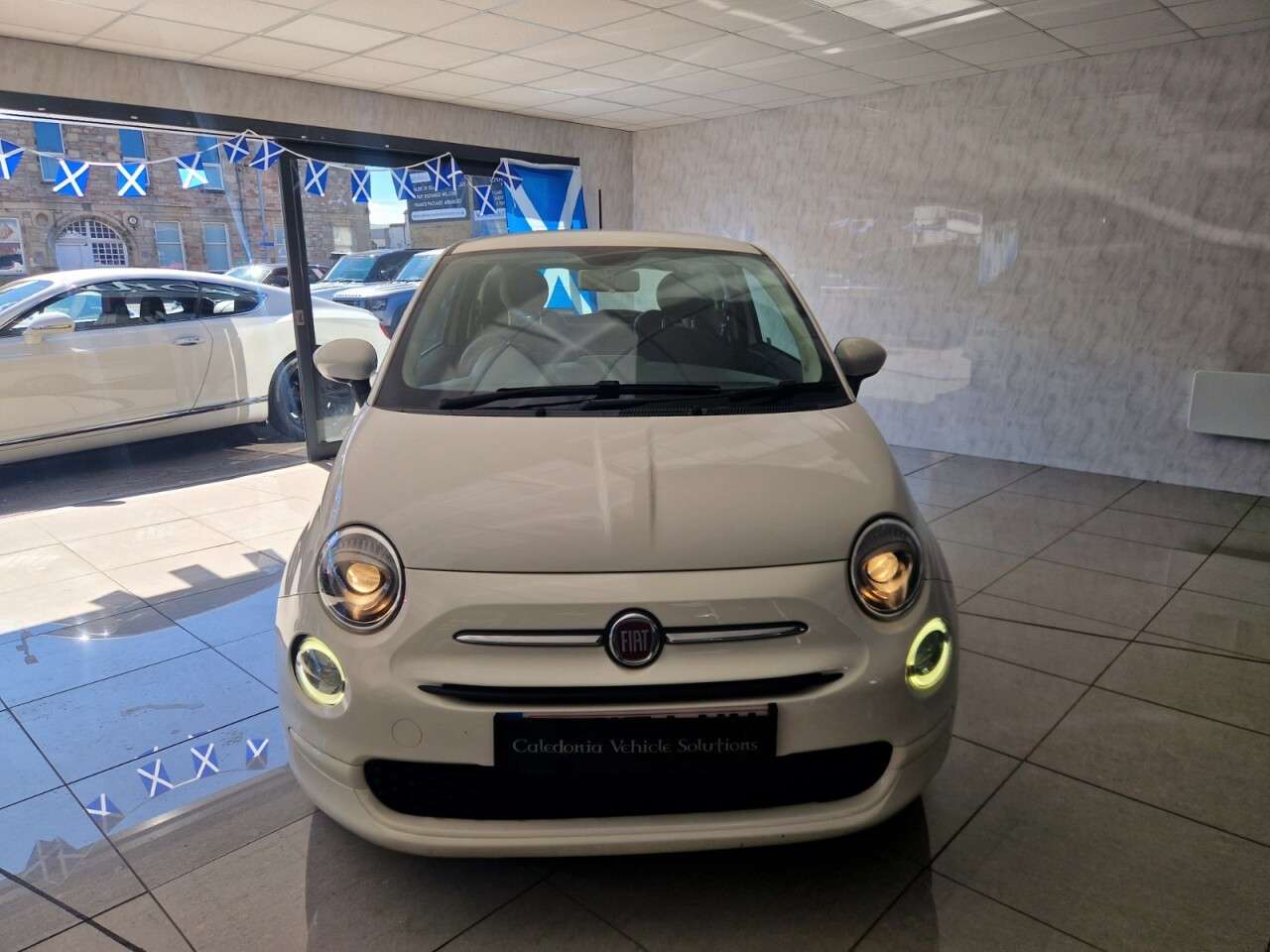 2017 FIAT 500 2017 FIAT 500
