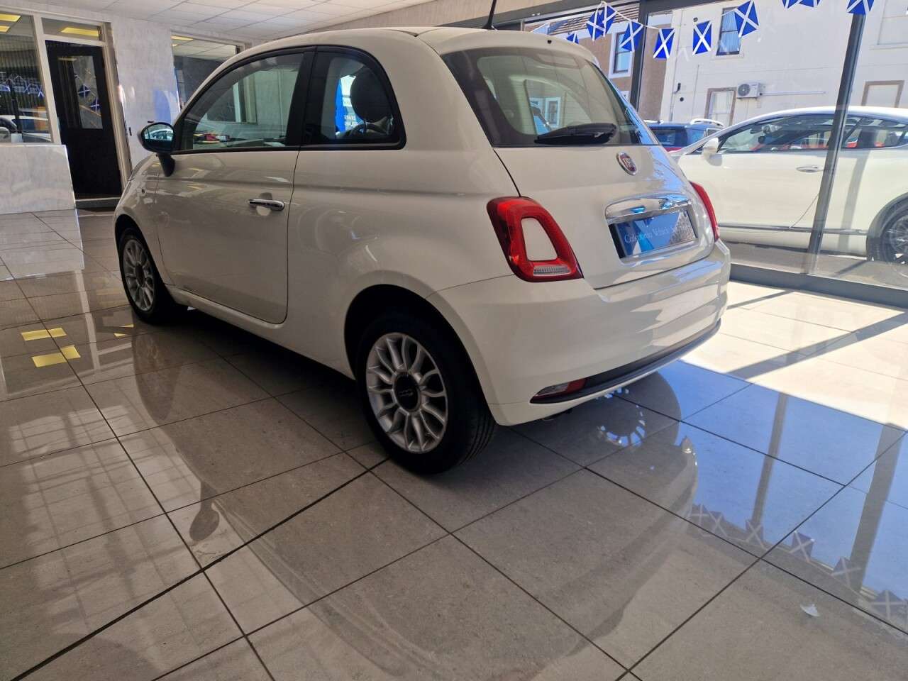 2017 FIAT 500 2017 FIAT 500