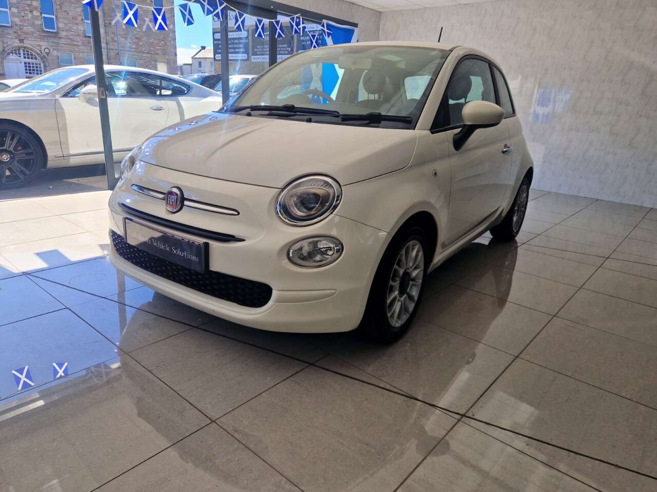 2017 FIAT 500 2017 FIAT 500