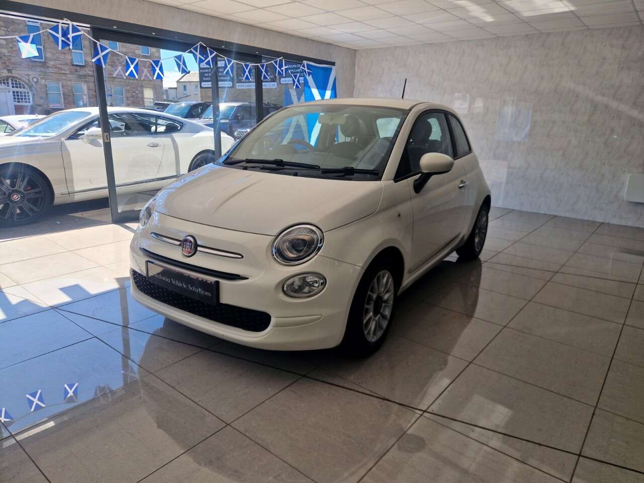 2017 FIAT 500 2017 FIAT 500
