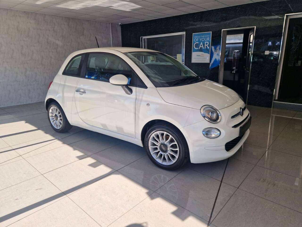 2017 FIAT 500 2017 FIAT 500