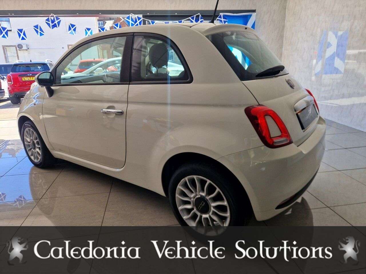 2017 FIAT 500 2017 FIAT 500