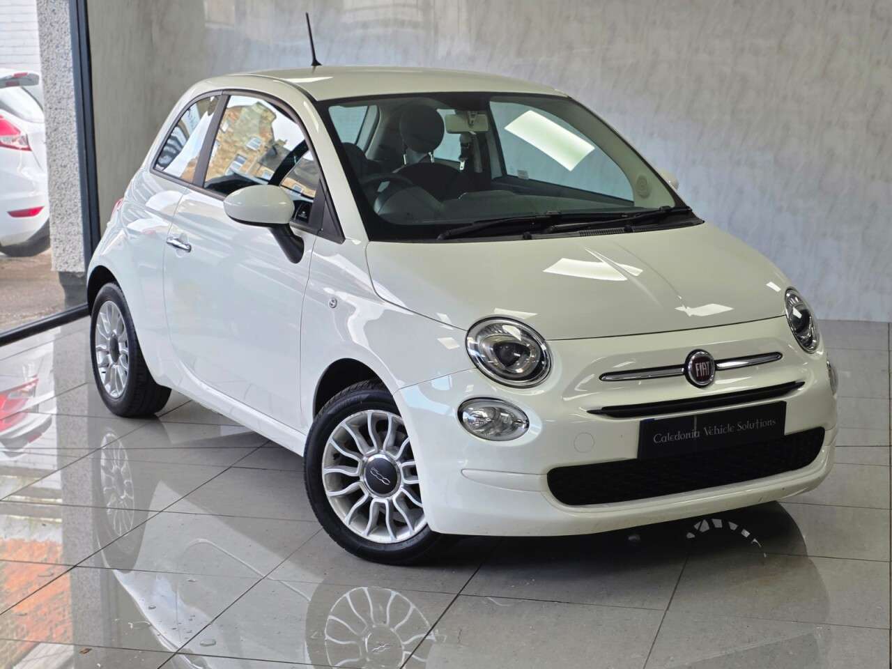 2017 FIAT 500 2017 FIAT 500