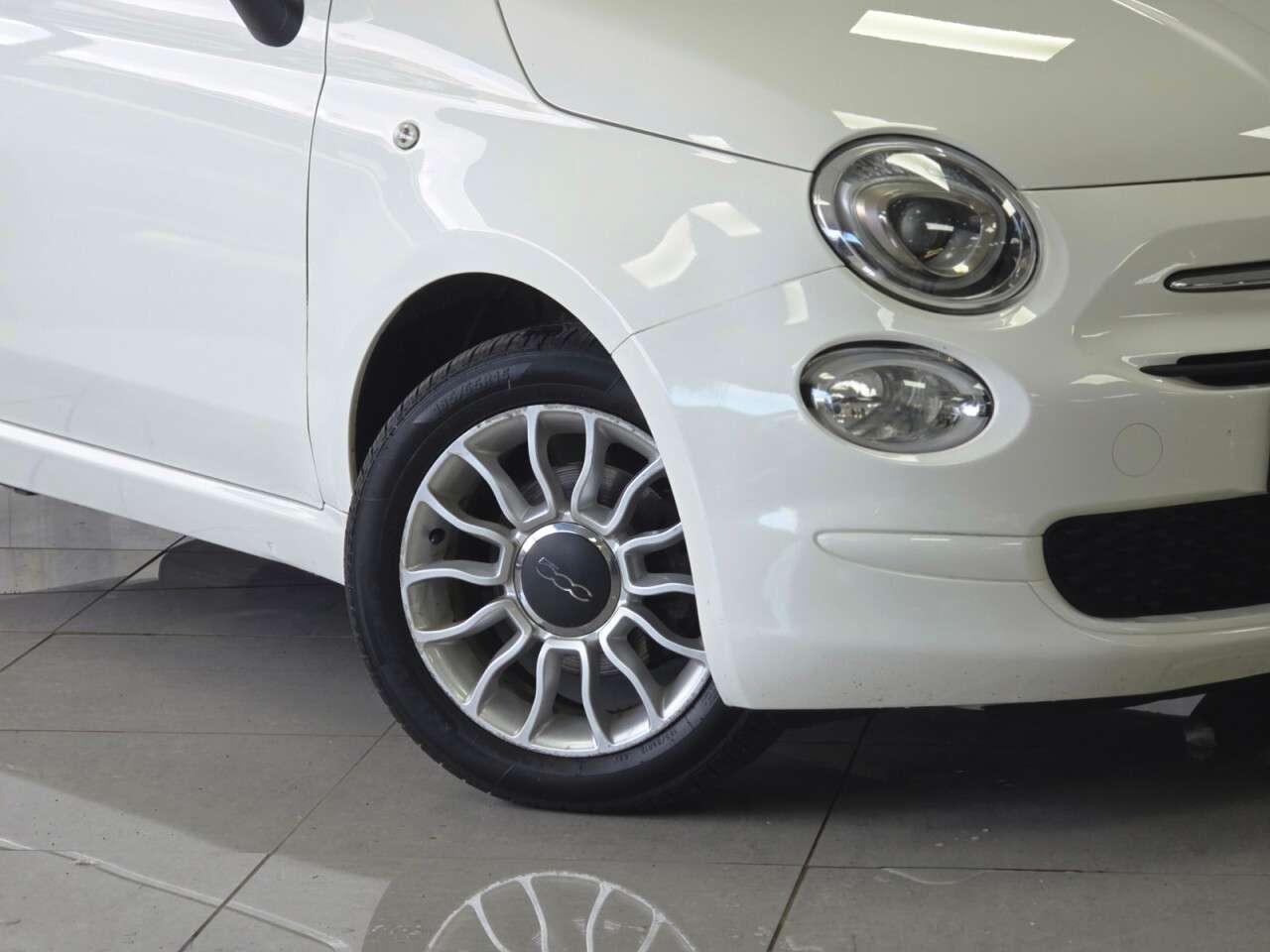 2017 FIAT 500 2017 FIAT 500
