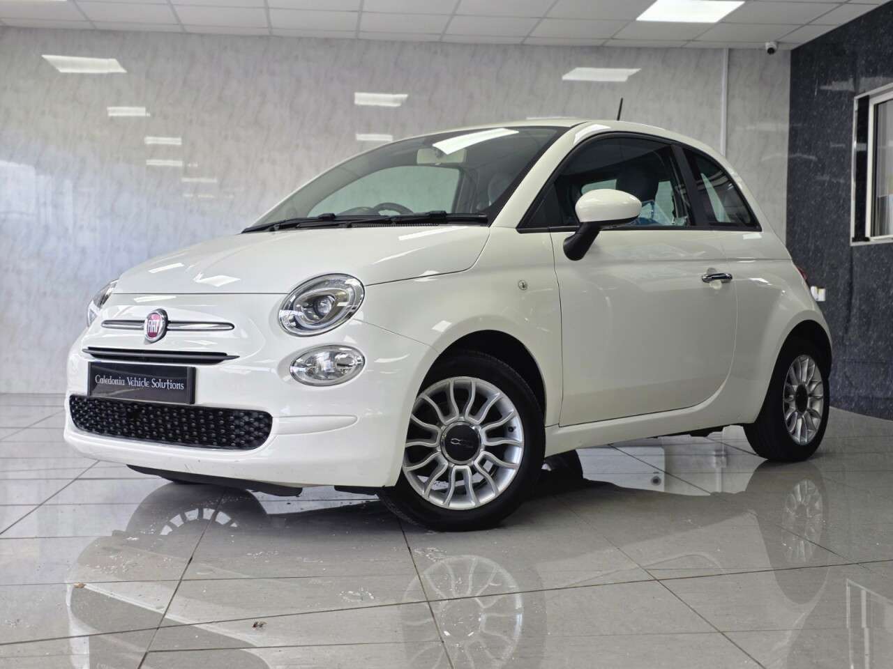 2017 FIAT 500 2017 FIAT 500