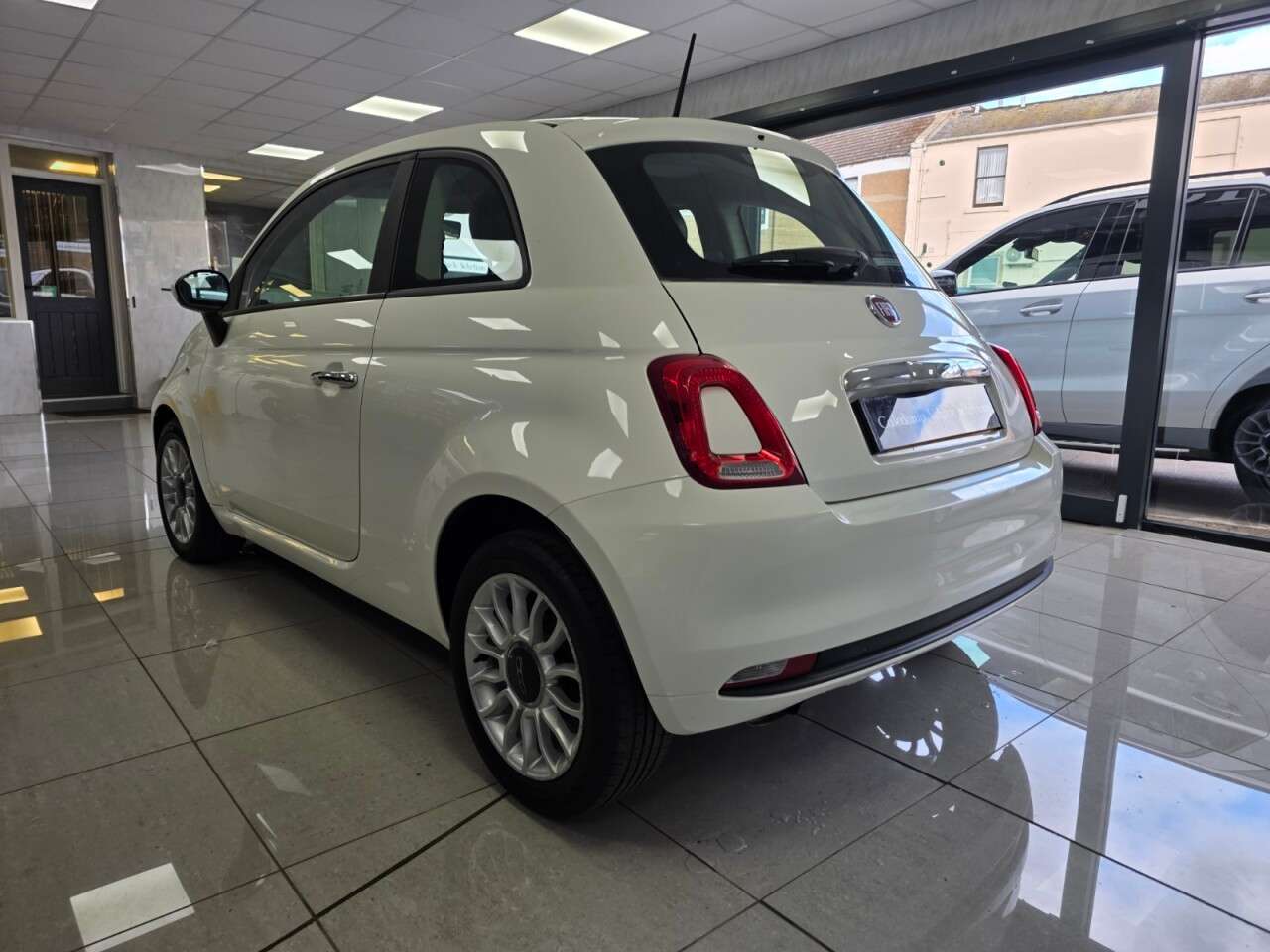 2017 FIAT 500 2017 FIAT 500