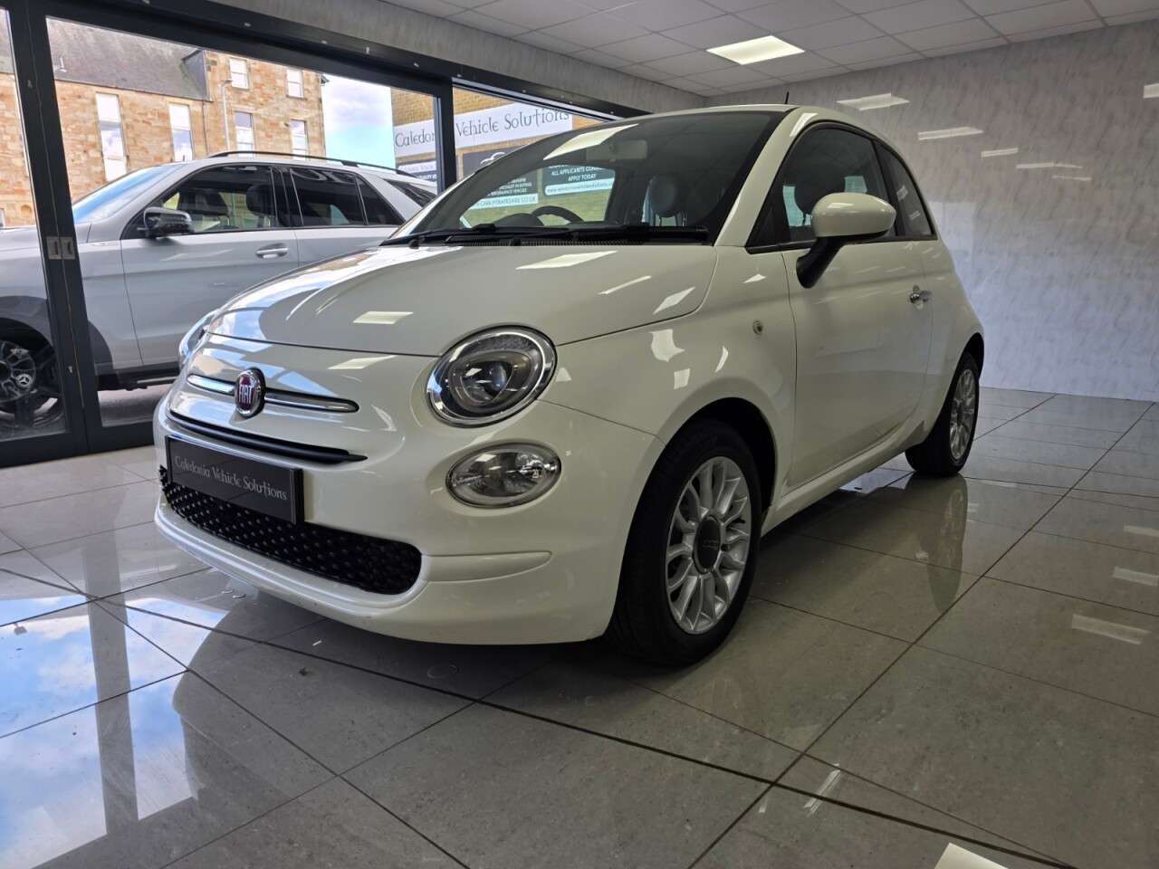 2017 FIAT 500 2017 FIAT 500