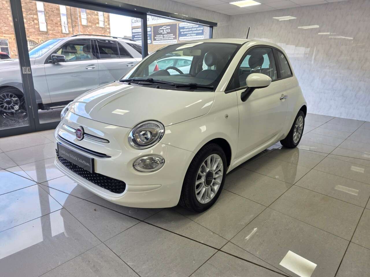 2017 FIAT 500 2017 FIAT 500