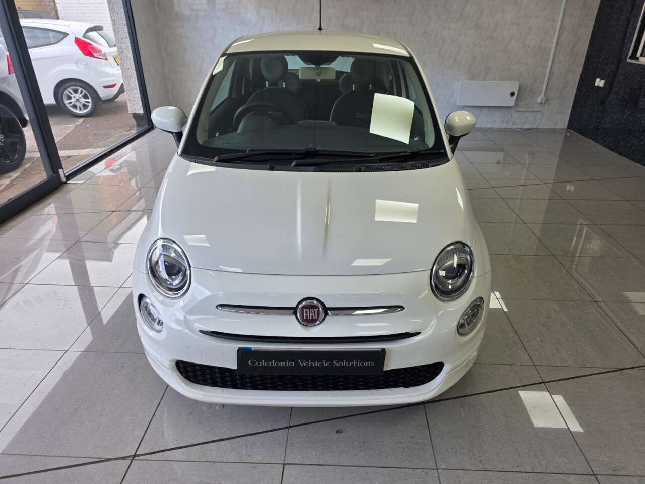 2017 FIAT 500 2017 FIAT 500