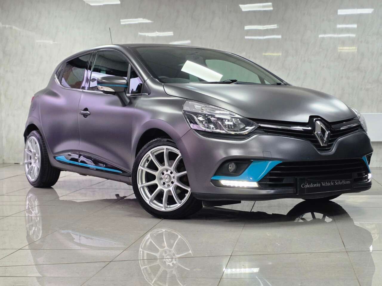 2019 RENAULT CLIO 2019 RENAULT CLIO