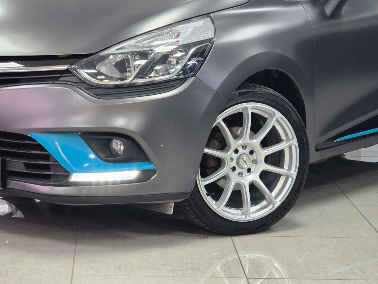 2019 RENAULT CLIO 2019 RENAULT CLIO