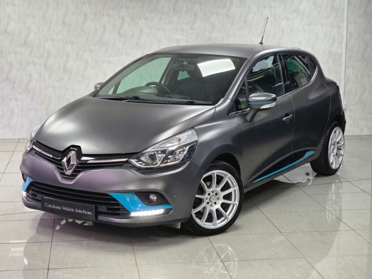 2019 RENAULT CLIO 2019 RENAULT CLIO