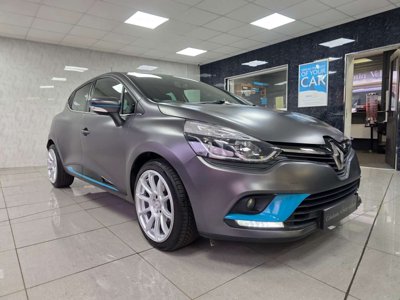 2019 RENAULT CLIO 2019 RENAULT CLIO