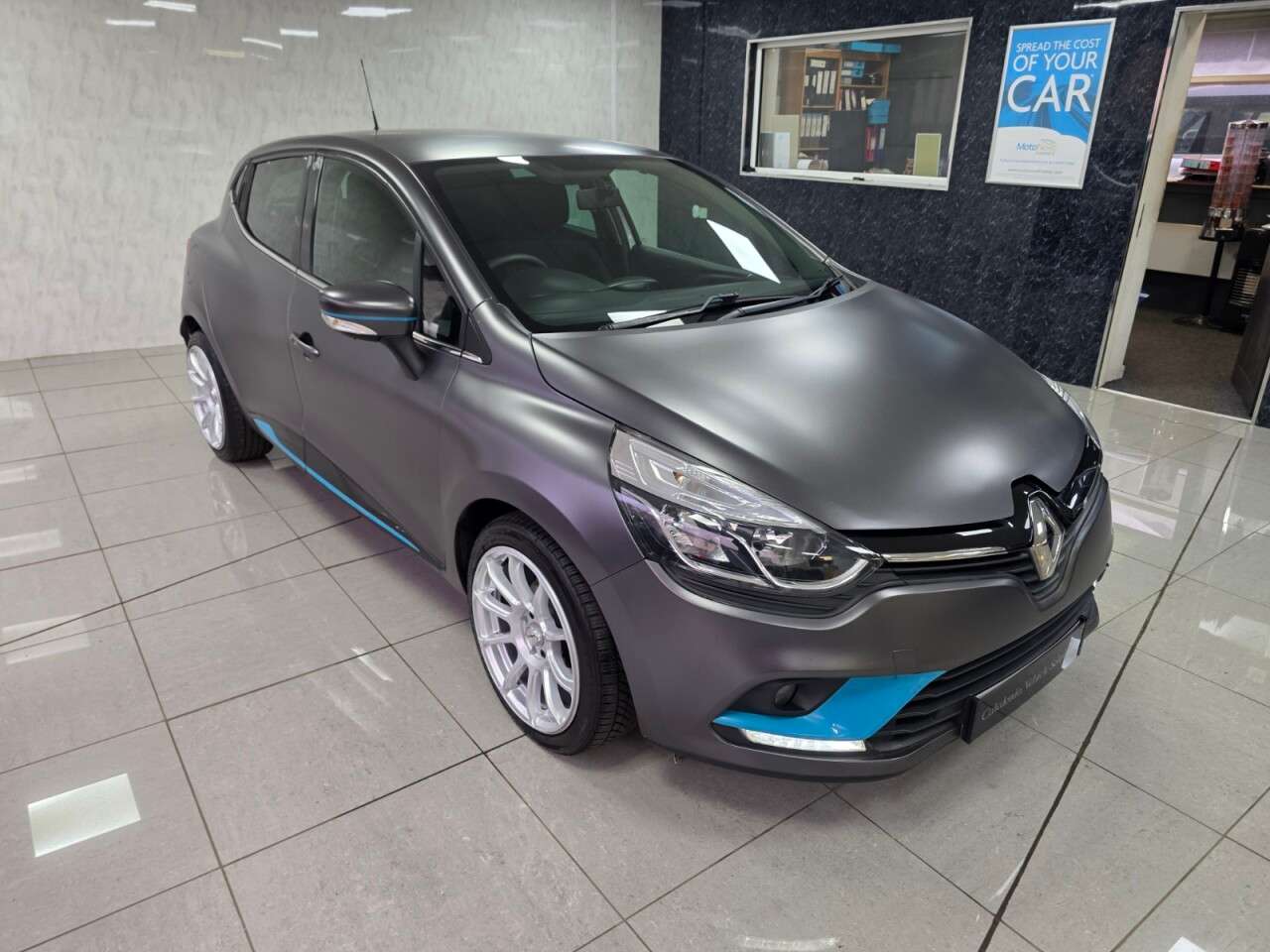 2019 RENAULT CLIO 2019 RENAULT CLIO