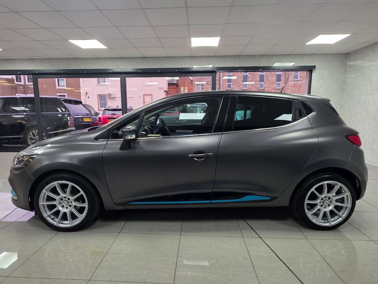 2019 RENAULT CLIO 2019 RENAULT CLIO