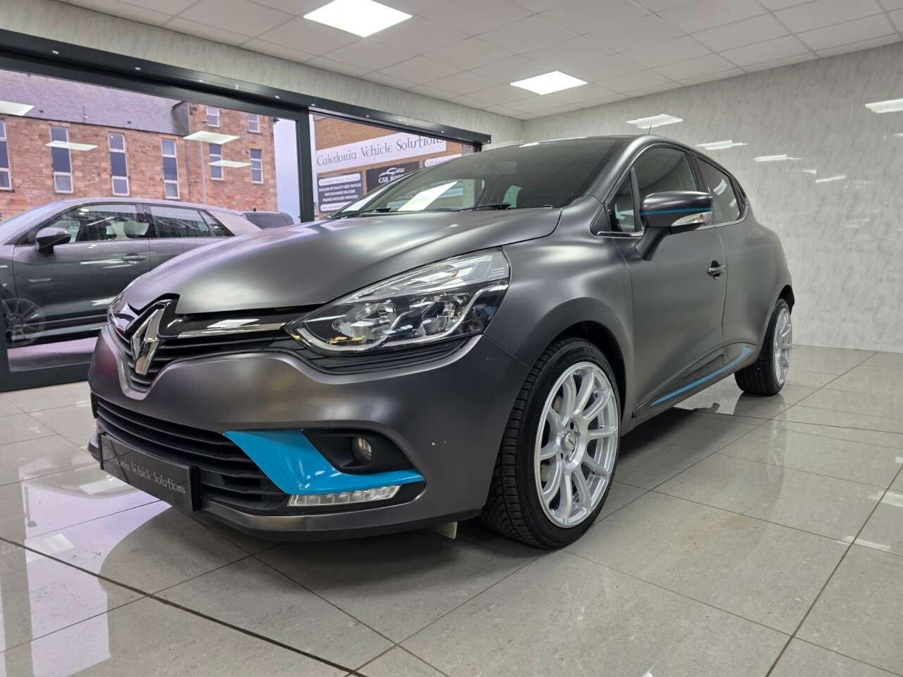 2019 RENAULT CLIO 2019 RENAULT CLIO