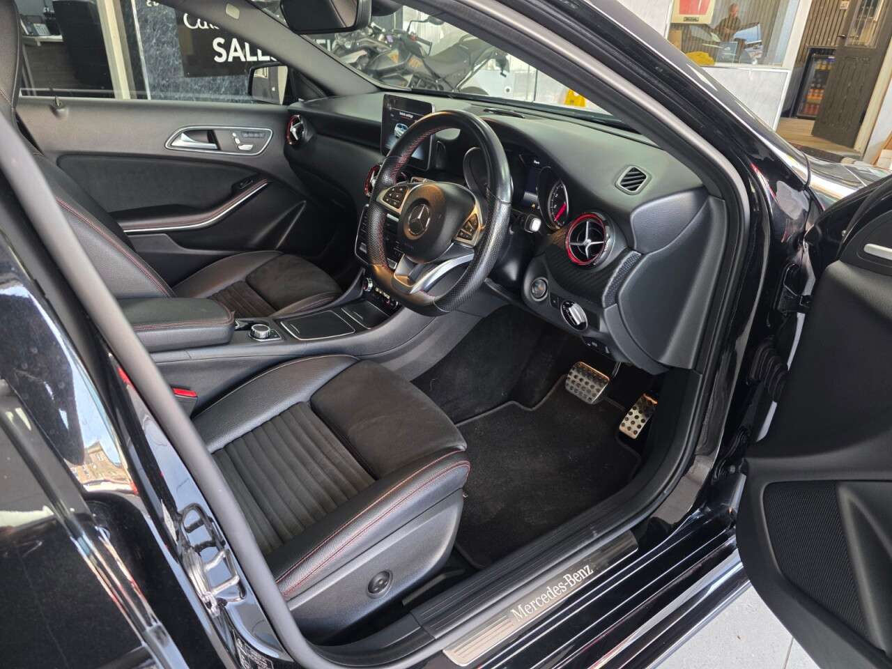 2018 MERCEDES-BENZ A CLASS 2018 MERCEDES-BENZ A CLASS