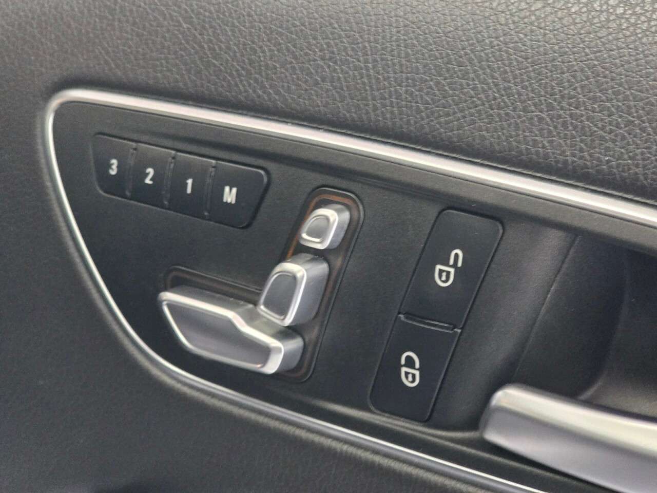 2018 MERCEDES-BENZ A CLASS 2018 MERCEDES-BENZ A CLASS