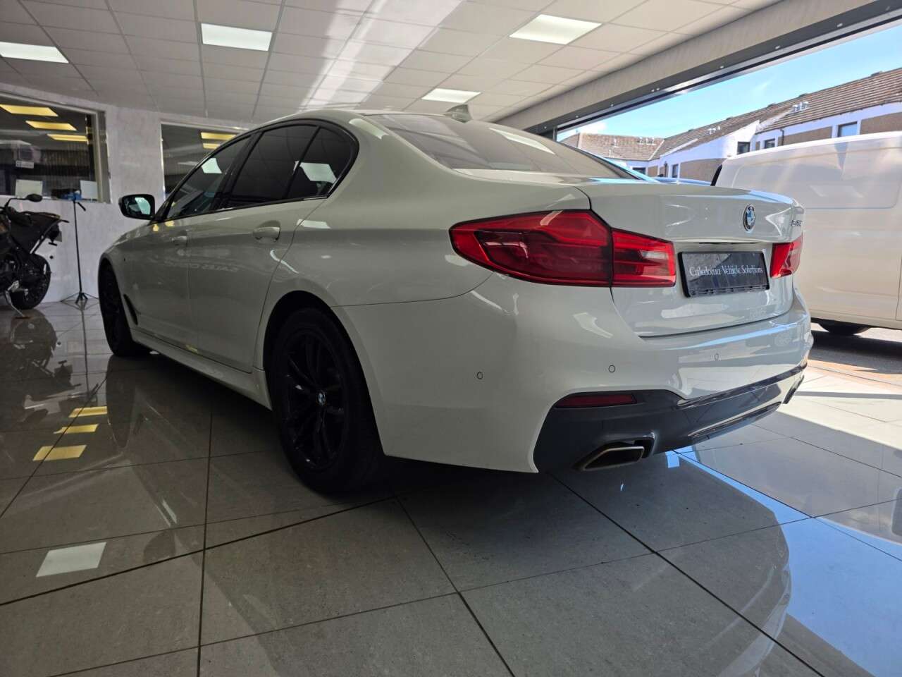 2019 BMW 5 SERIES 2019 BMW 5 SERIES